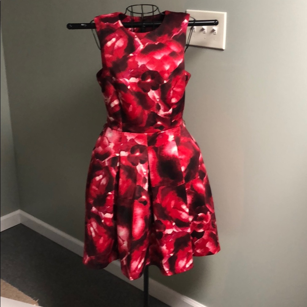 Sleeveless dress
